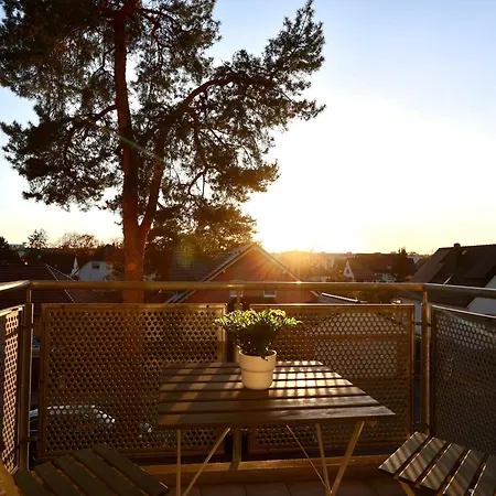 Modern Near Kristalltherme- Montirooms 아파트 *