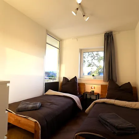 Modern Near Kristalltherme- Montirooms * 루드비히스펠데